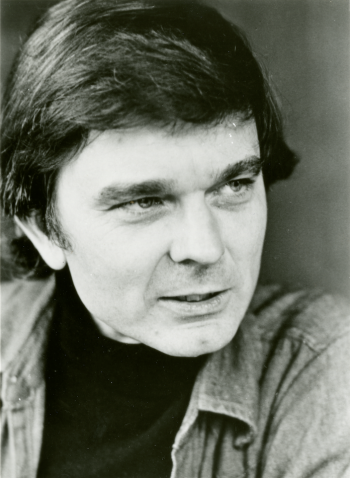 Headshot of Robert Coover.