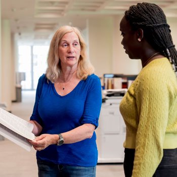 Subject Librarian helping a student.