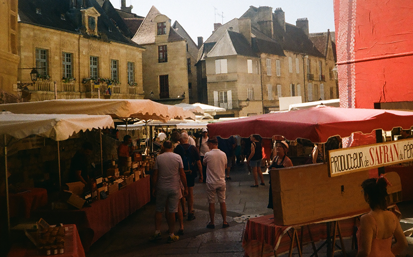 Outdoors market with different stores