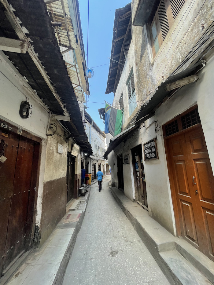 A narrow alleyway