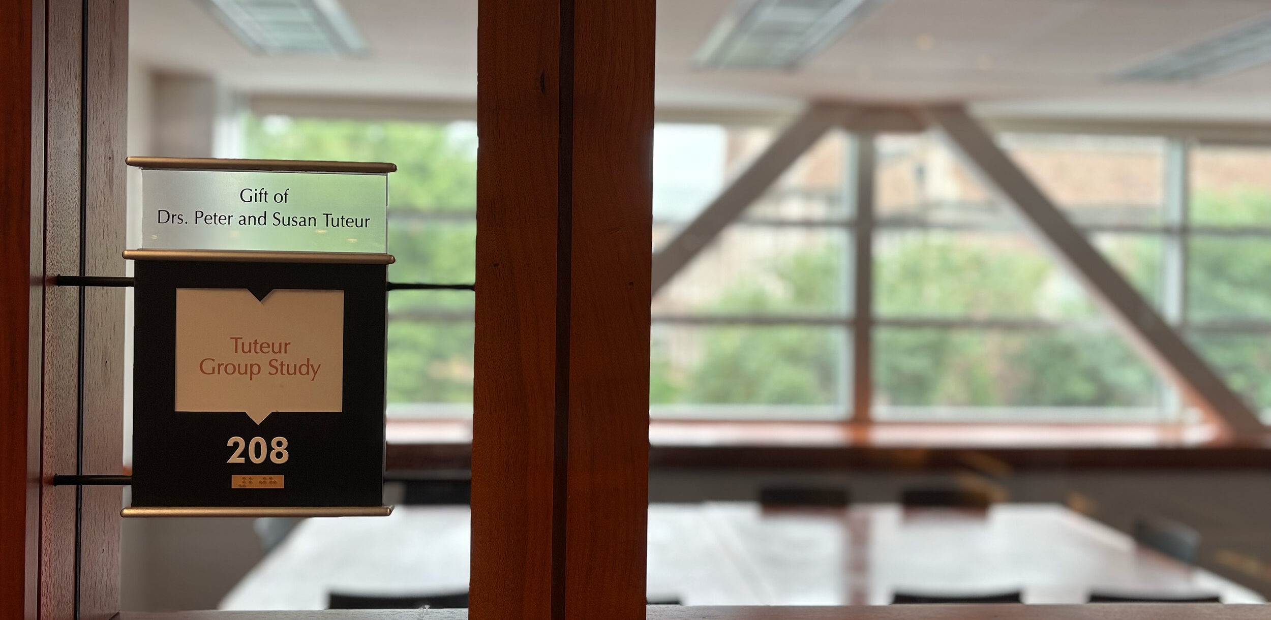 A photo of the Tuteur Group Study Room, Olin Library 208.