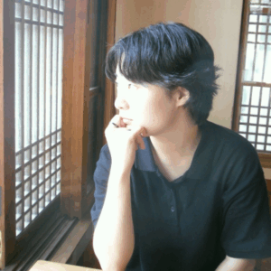 Headshot of author Dabin Jeong.